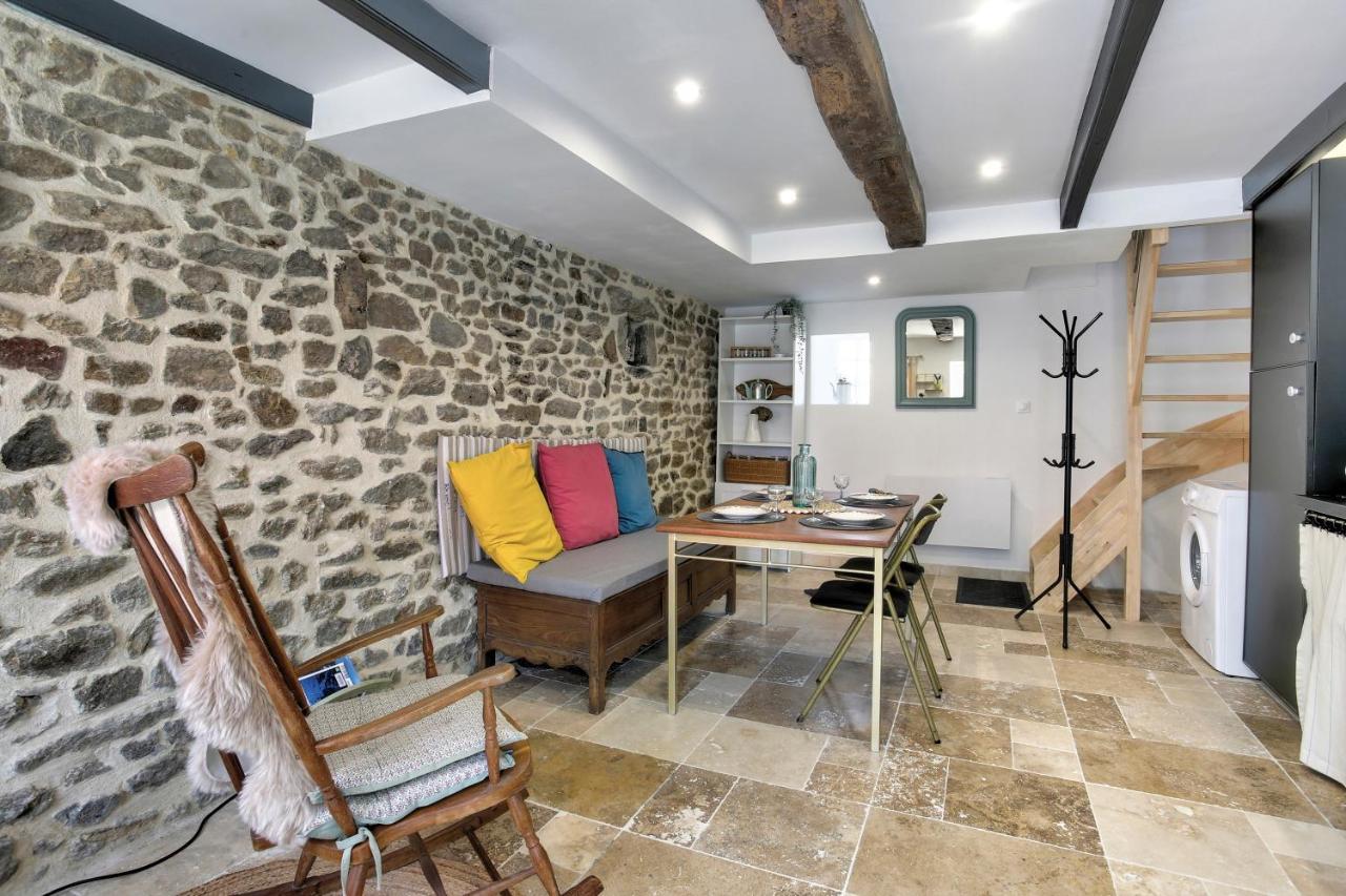 La Quinardais - Charmante Maison Avec Terrasse Saint-Samson-sur-Rance Dış mekan fotoğraf