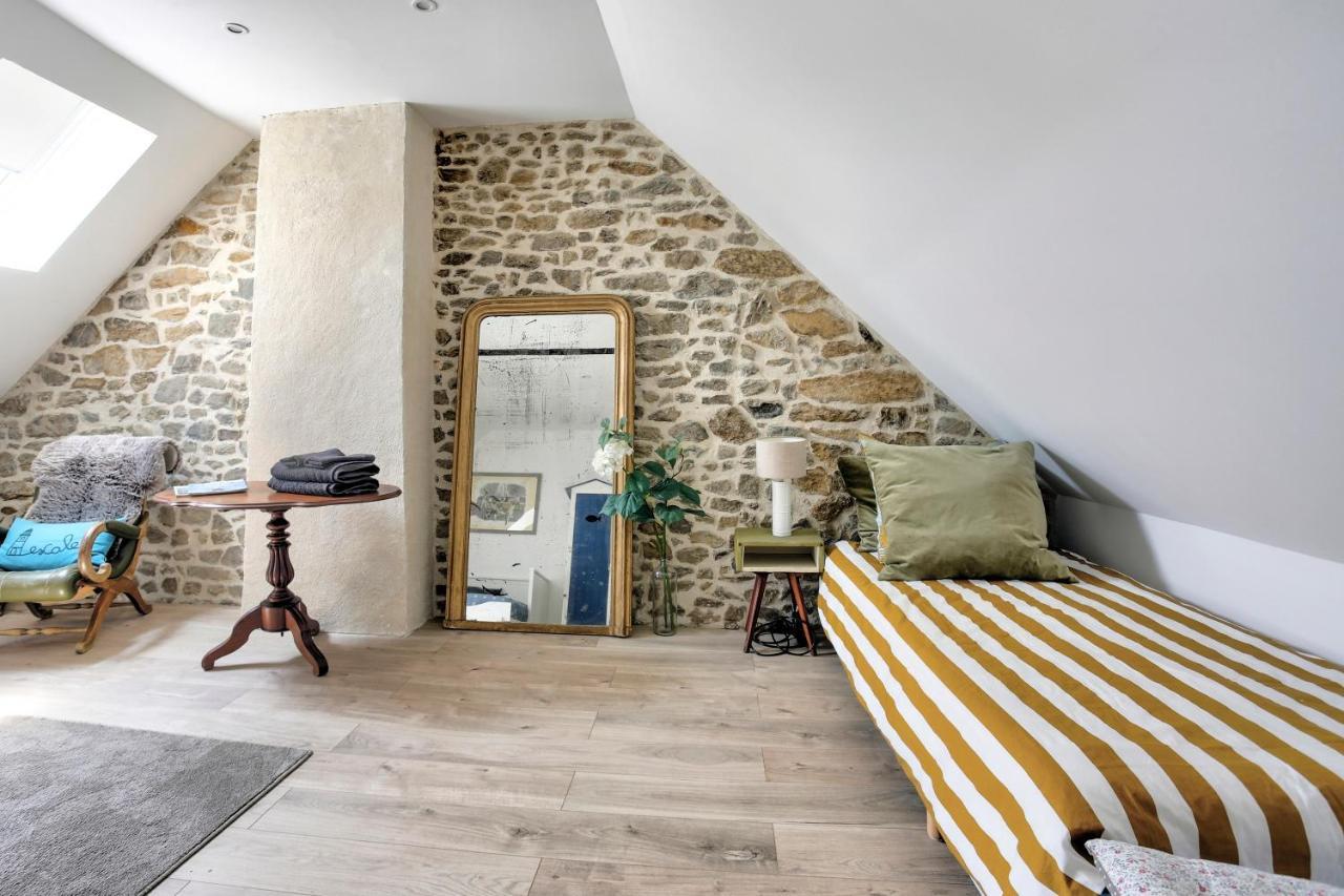 La Quinardais - Charmante Maison Avec Terrasse Saint-Samson-sur-Rance Dış mekan fotoğraf